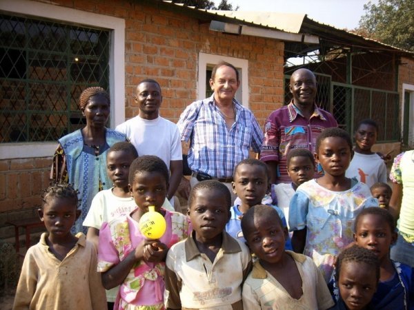Leon de Schepper op de missiepost in Congo